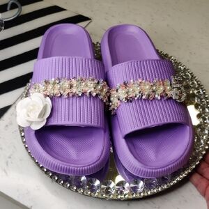 Purple Tweed Pearl Camilla Flower Slides